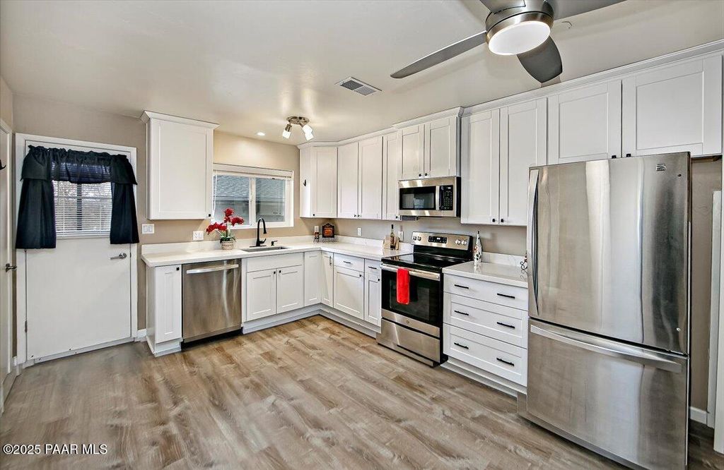 Photo of 717 S Granite Street #4, Prescott, AZ 86303 (MLS # 1077912)