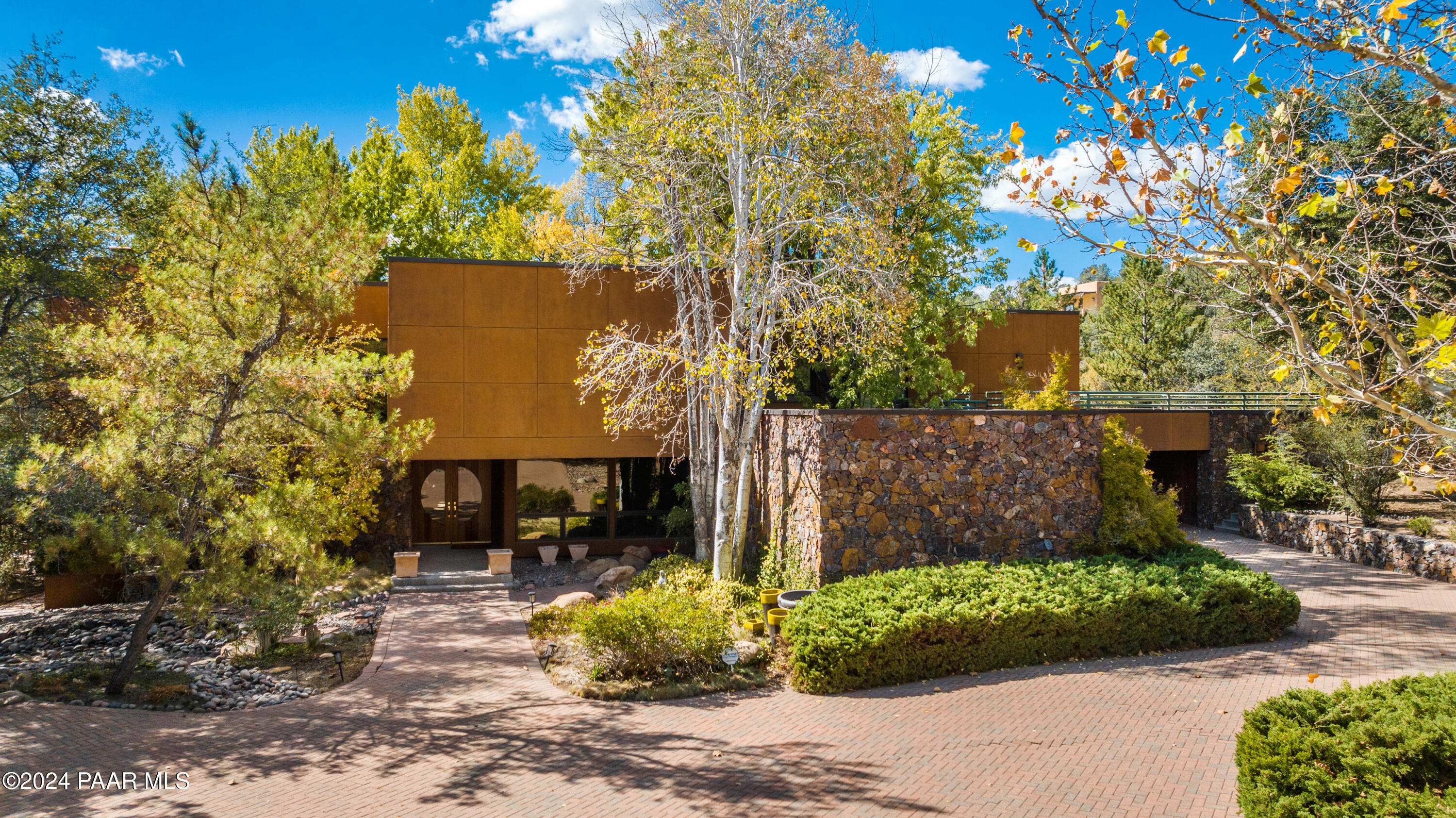 22 Pinnacle Road