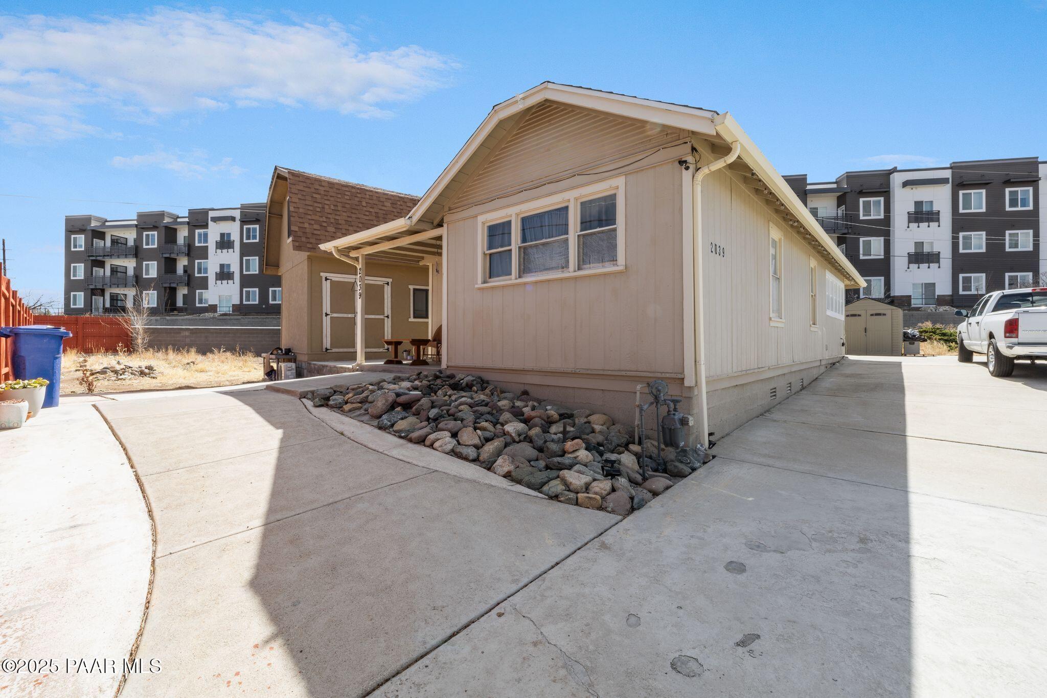 2039 Willow Lake Road