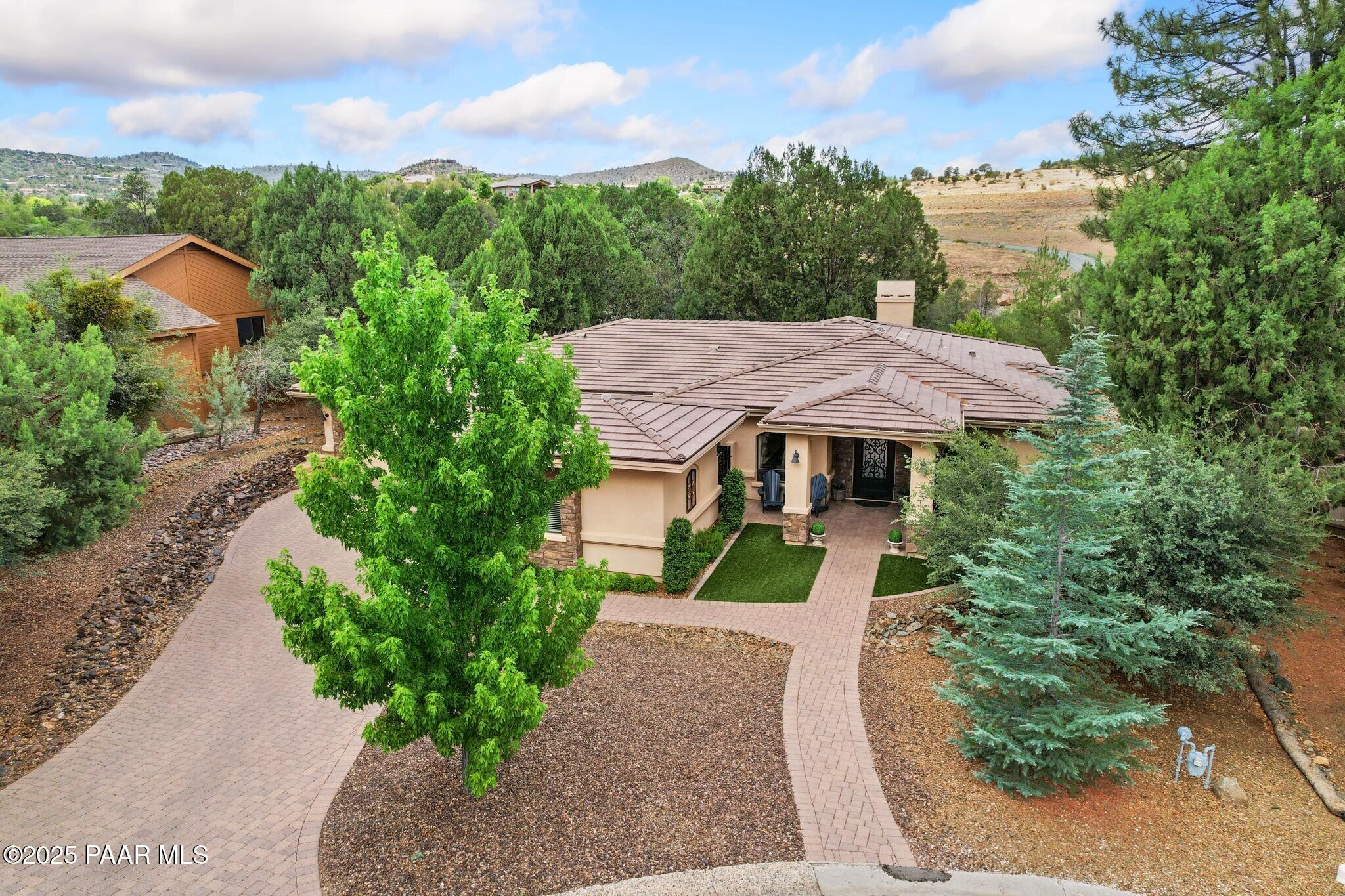 26 N Woodridge Circle