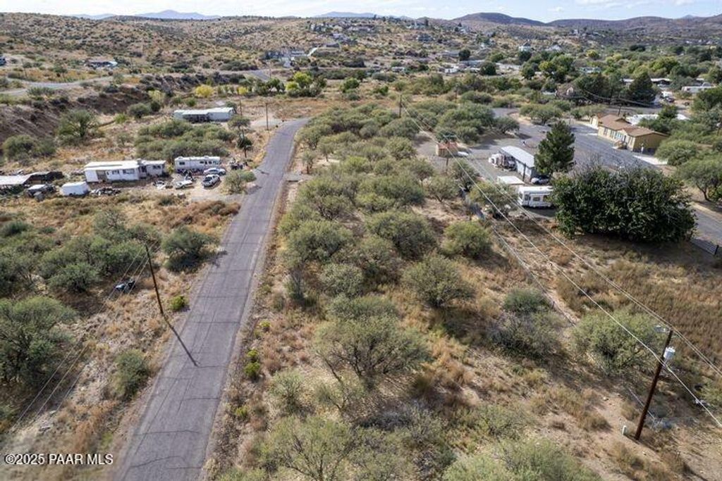 Photo of 20872 E Cortez Road, Mayer, AZ 86333 (MLS # 1076842)