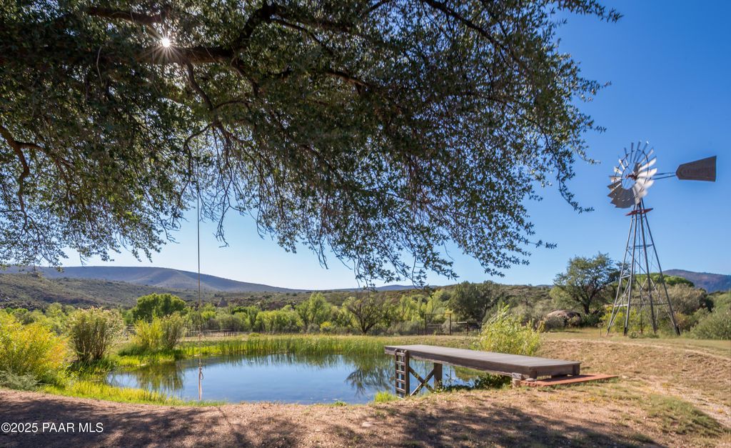 Photo of 1320 S Grisby Road, Skull Valley, AZ 86338 (MLS # 1076948)