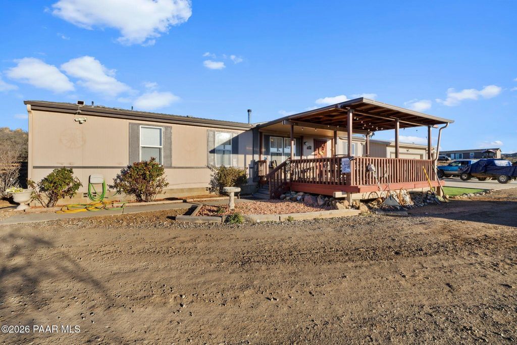 Photo of 485 N Old Coach Trail, Dewey-Humboldt, AZ 86327 (MLS # 1078848)