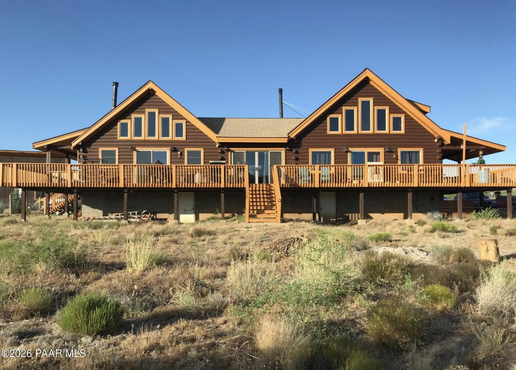 Photo of 8807 S Fipsila Circle, Kirkland, AZ 86332 (MLS # 1079925)