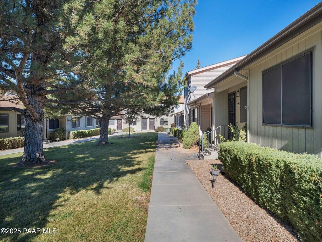 Photo of 352 Rim Rock Circle #2, Prescott, AZ 86303 (MLS # 1078273)