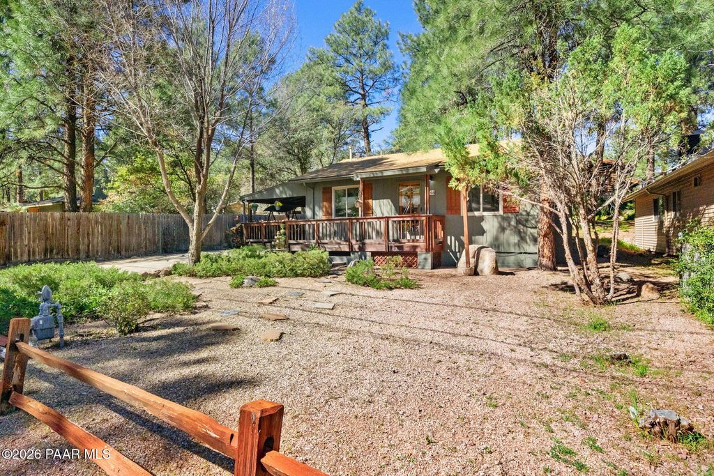 Photo of 708 Seri Drive, Prescott, AZ 86303 (MLS # 1080412)
