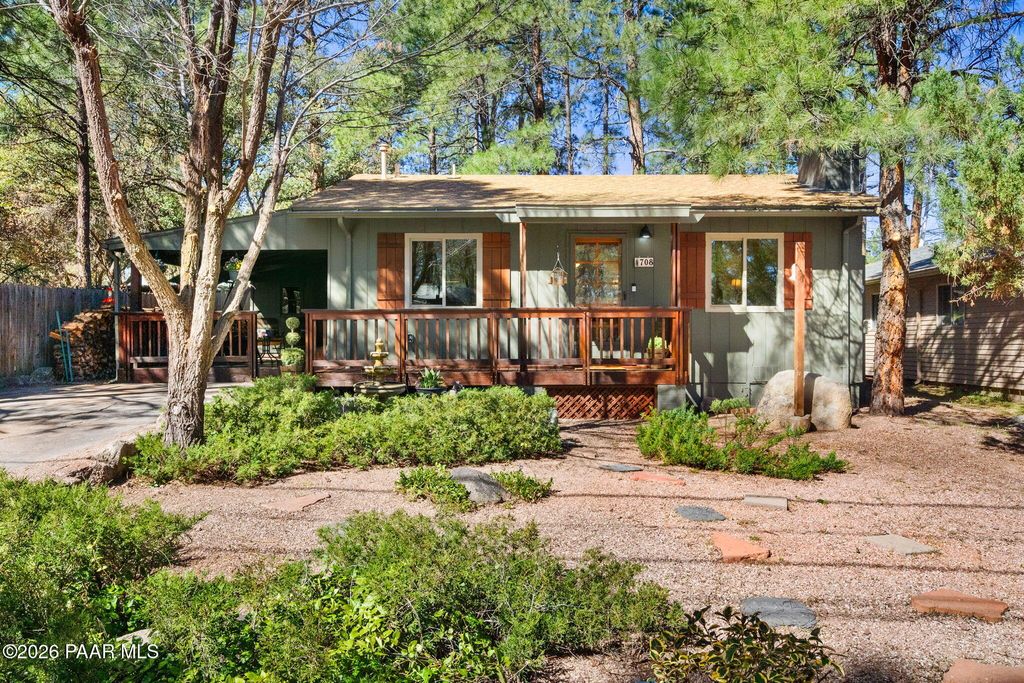 Photo of 708 Seri Drive, Prescott, AZ 86303 (MLS # 1080412)