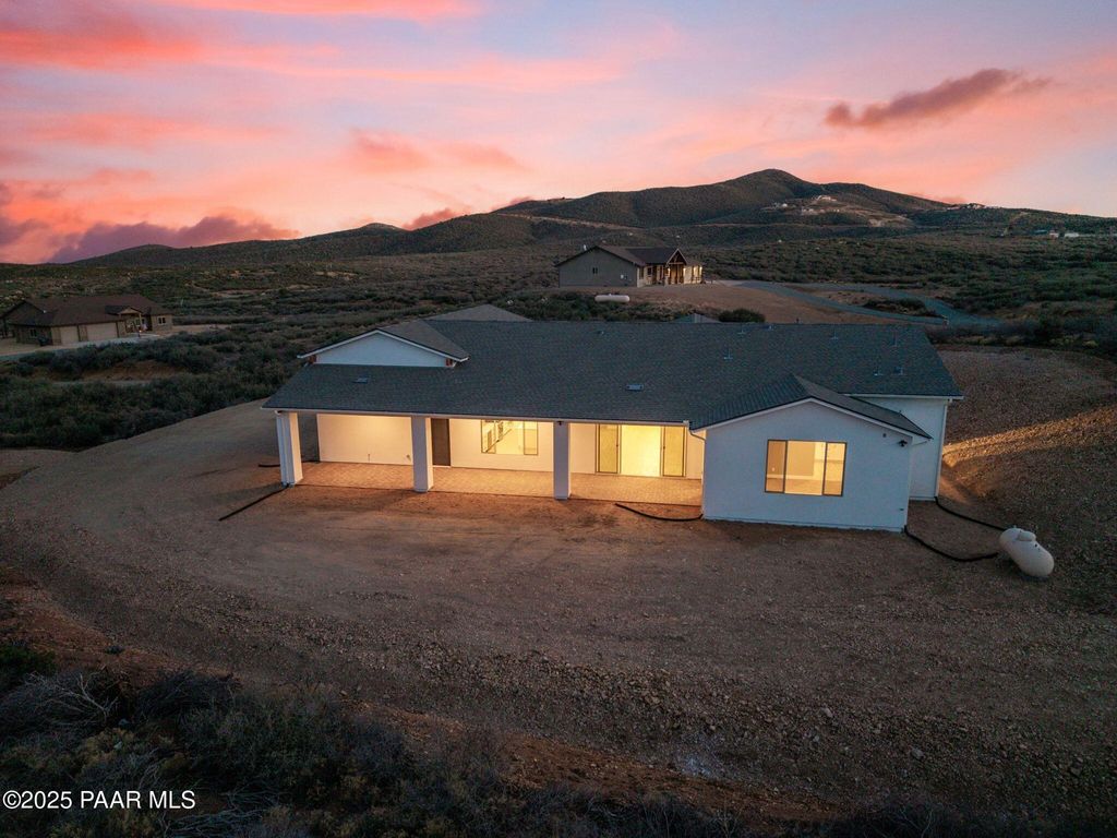 Photo of 15900 E Lone Fox Trail, Dewey-Humboldt, AZ 86327 (MLS # 1077097)