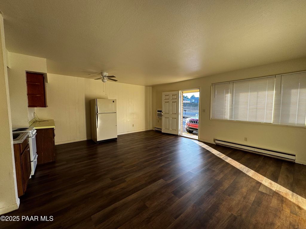 Photo of 4251 N Viewpoint Drive #4, Prescott Valley, AZ 86314 (MLS # 1077947)