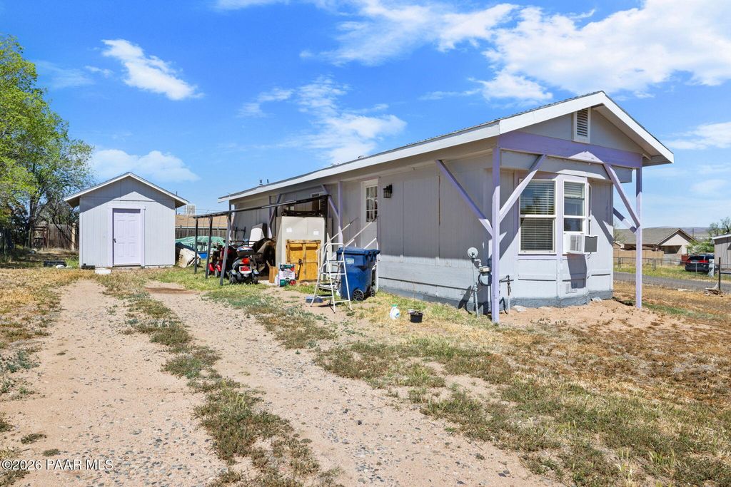 Photo of 1490 Purple Sage Drive, Chino Valley, AZ 86323 (MLS # 1080968)