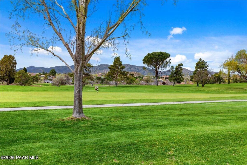 Photo of 962 N Fairway Drive, Dewey-Humboldt, AZ 86327 (MLS # 1081559)