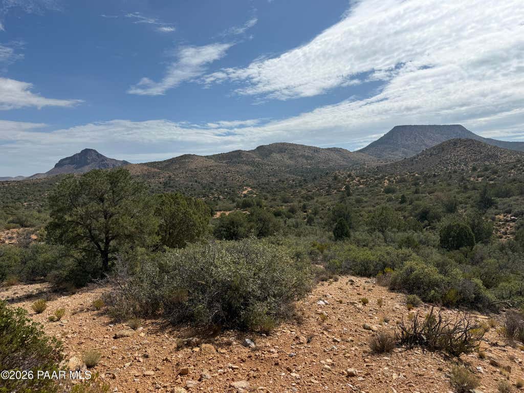 Photo of 131 Windmill Ranch, Kingman, AZ 86401 (MLS # 1084167)