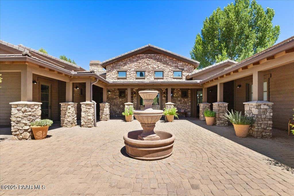 Photo of 15345 N Badlands Circle, Prescott, AZ 86305 (MLS # 1084077)