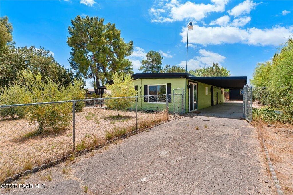 Photo of 20589 E Larry Lane, Mayer, AZ 86333 (MLS # 1082130)