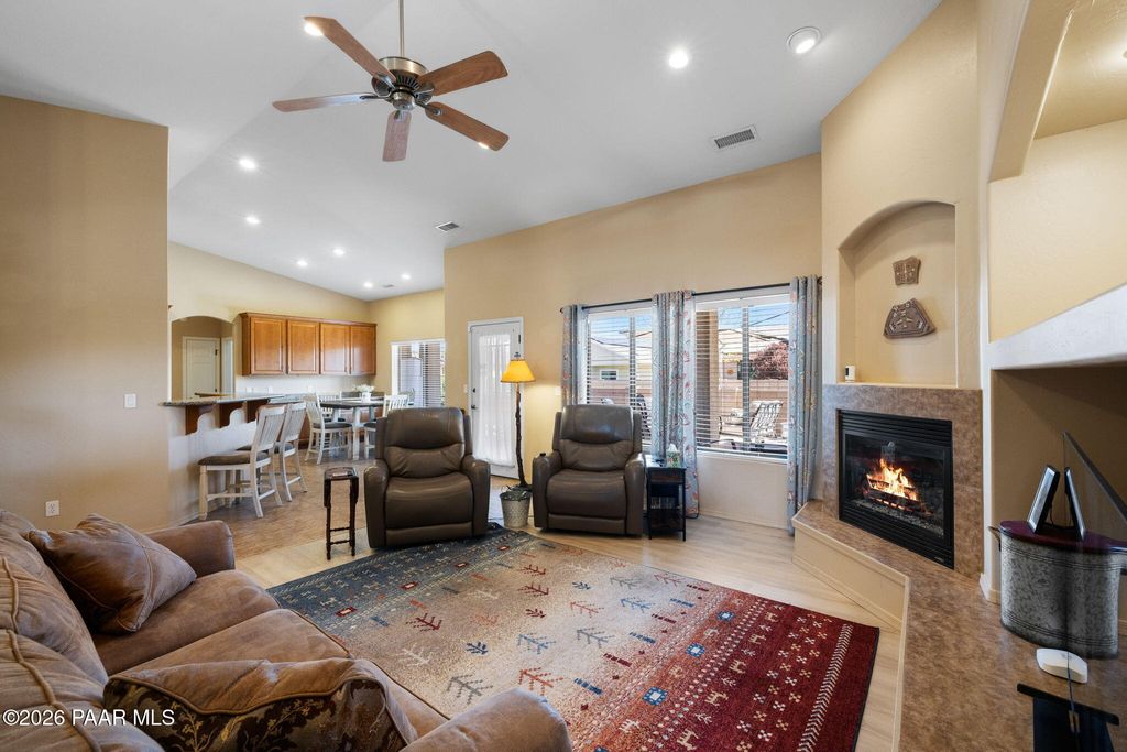 Photo of 8353 N View Crest Crst, Prescott Valley, AZ 86315 (MLS # 1080672)