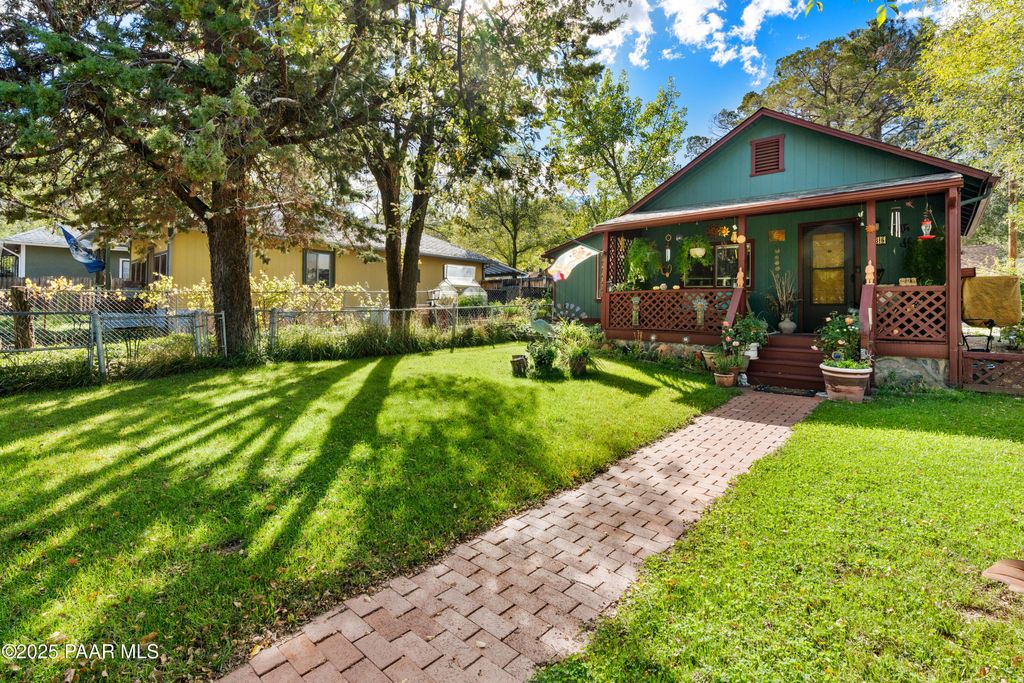 Photo of 286 San Carlos Road, Prescott, AZ 86303 (MLS # 1077255)