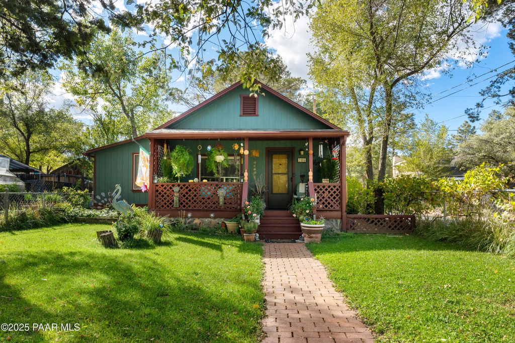Photo of 286 San Carlos Road, Prescott, AZ 86303 (MLS # 1077255)