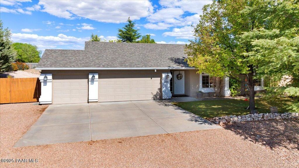 Photo of 753 Willow Lane, Chino Valley, AZ 86323 (MLS # 1078492)