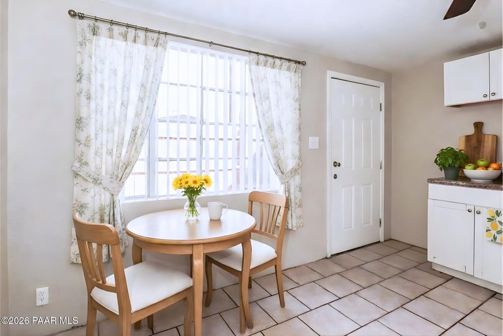 Photo of 302 W Flores Street #2, Tucson, AZ 85705 (MLS # 1080476)