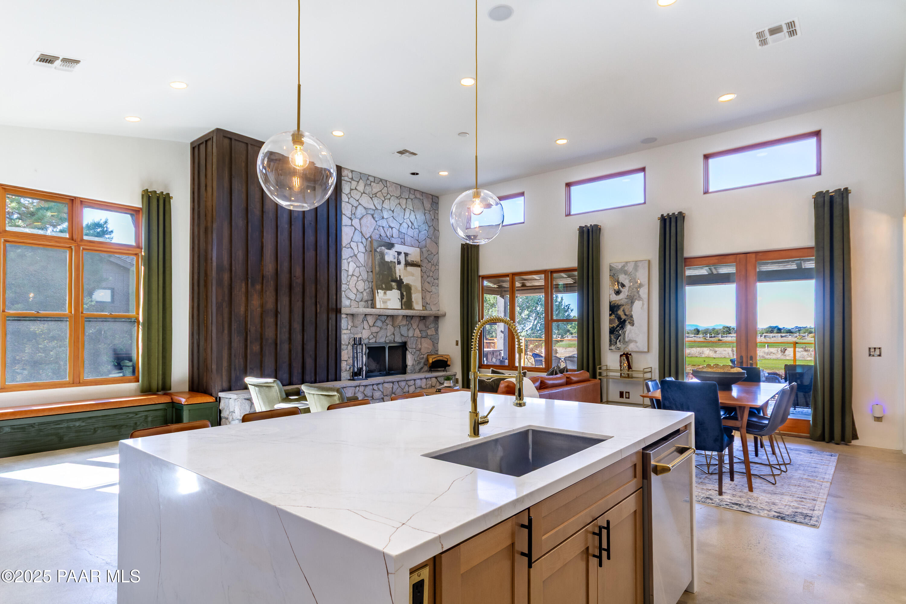 5740 W Johnny Mullins Drive