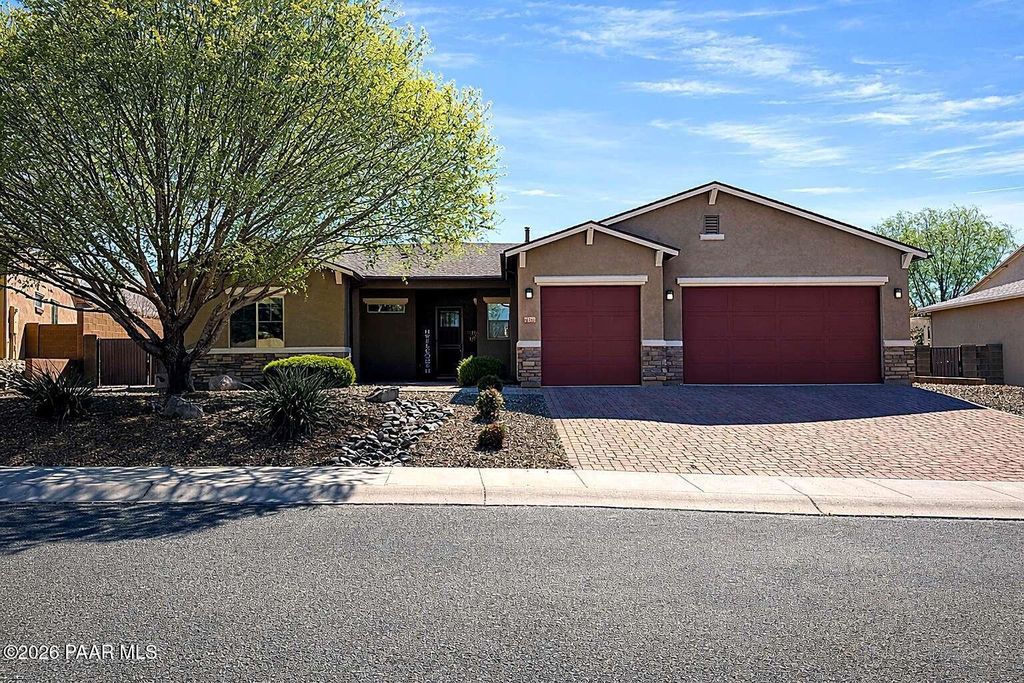 Photo of 7177 E Sage Butte, Prescott Valley, AZ 86315 (MLS # 1080439)