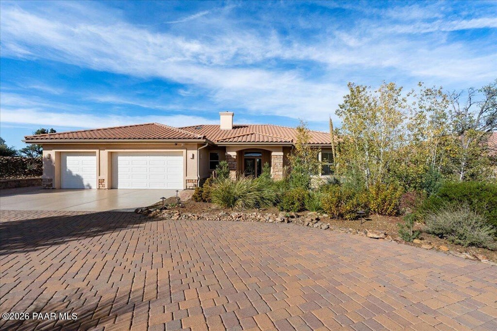 Photo of 5610 W Indian Camp Road, Prescott, AZ 86305 (MLS # 1086038)