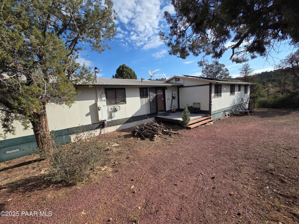 Photo of 7250 W Hootenanny Road, Prescott, AZ 86305 (MLS # 1077054)