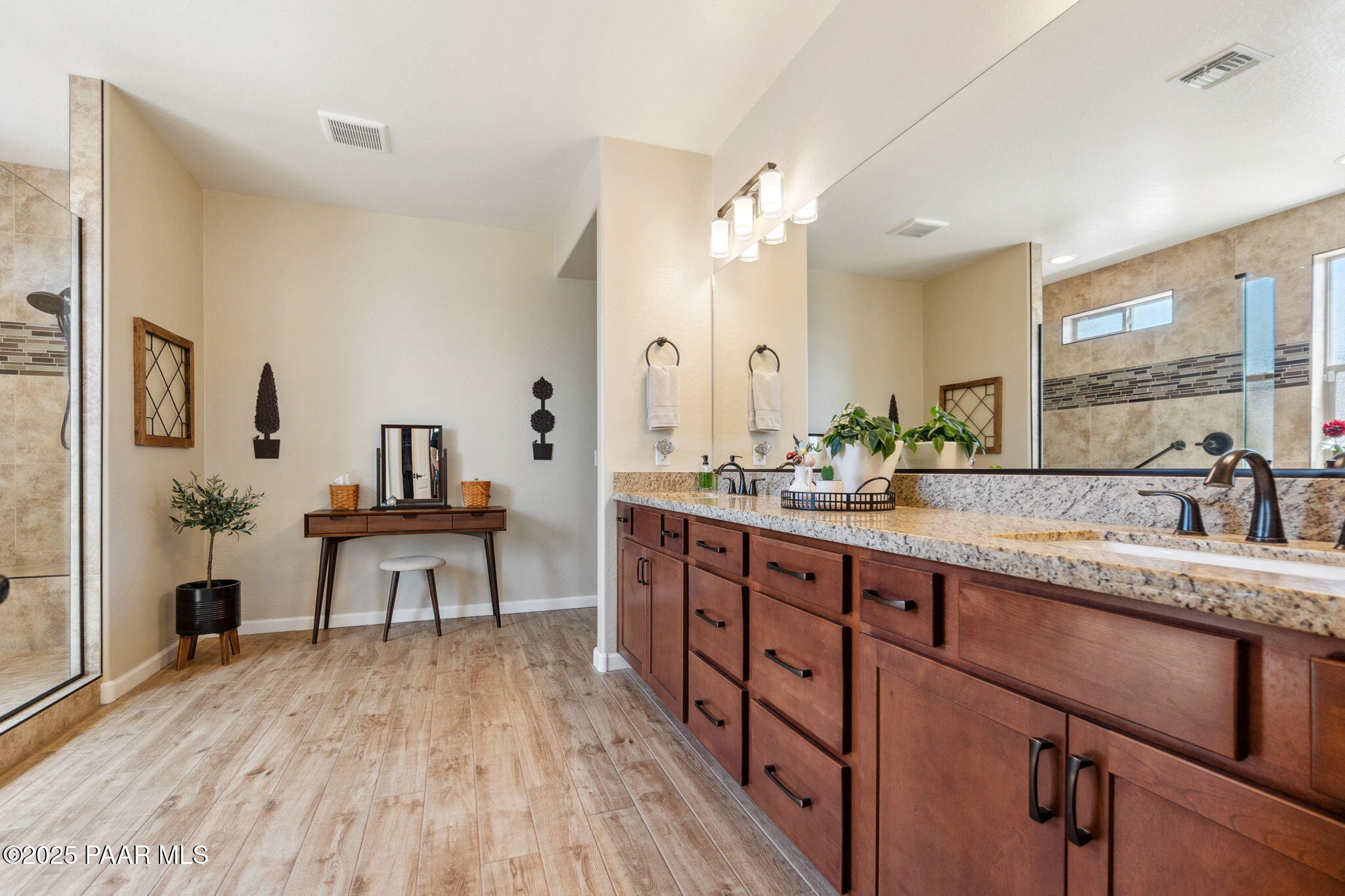 Chino Valley, Arizona 86323, United States, 3 Bedrooms Bedrooms, ,2 BathroomsBathrooms,Residential,Active,93850