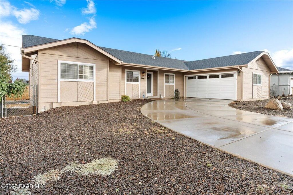 Photo of 8447 E Sommer Drive, Prescott Valley, AZ 86314 (MLS # 1077881)