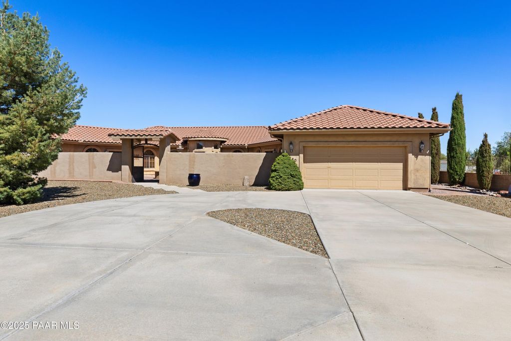Photo of 1280 Kobol Way, Chino Valley, AZ 86323 (MLS # 1076743)