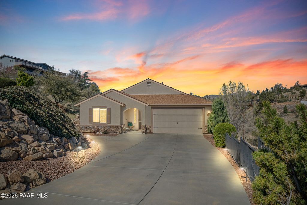 Photo of 2528 Powell Circle, Prescott, AZ 86305 (MLS # 1080463)