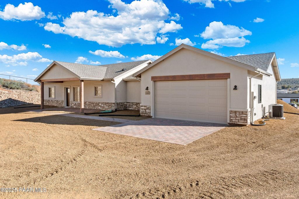 Photo of 13501 E China Way, Mayer, AZ 86333 (MLS # 1077665)