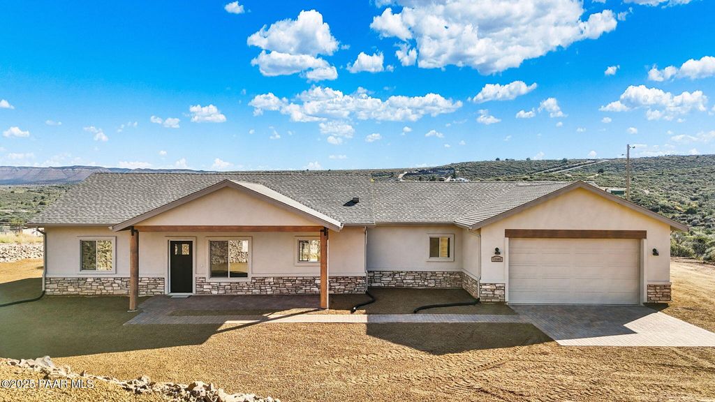 Photo of 13501 E China Way, Mayer, AZ 86333 (MLS # 1077665)