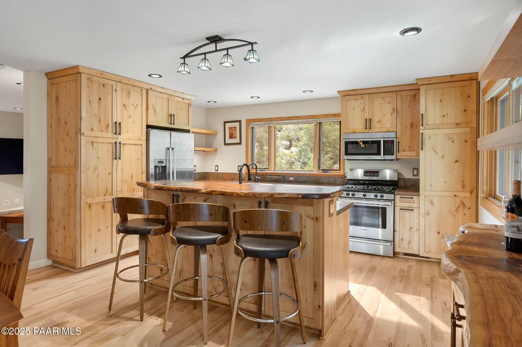 Photo of 2016 Rocky Dells Drive, Prescott, AZ 86303 (MLS # 1077801)