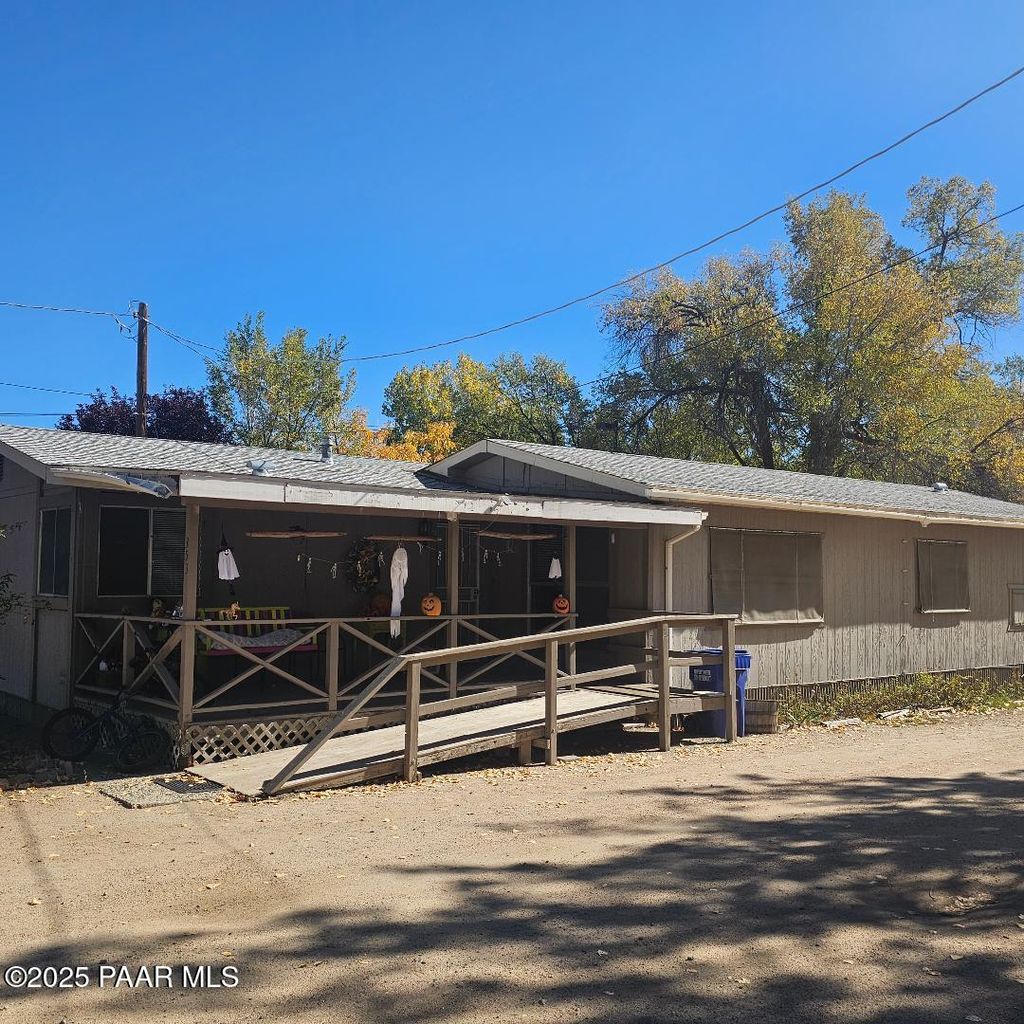 Photo of 353 Whipple Street, Prescott, AZ 86301 (MLS # 1077547)