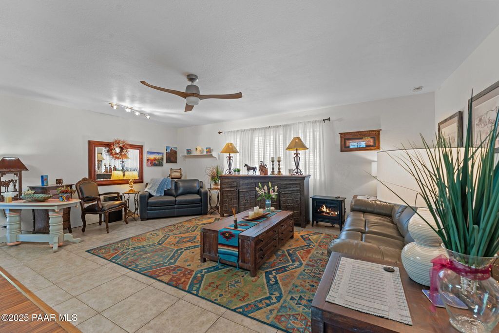 Photo of 1875 W Aguila Drive, Wickenburg, AZ 85390 (MLS # 1077181)