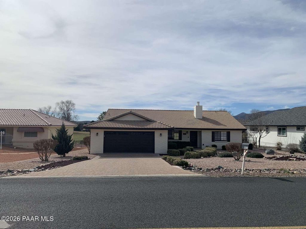 Photo of 11033 E Manzanita Trail, Dewey-Humboldt, AZ 86327 (MLS # 1079842)