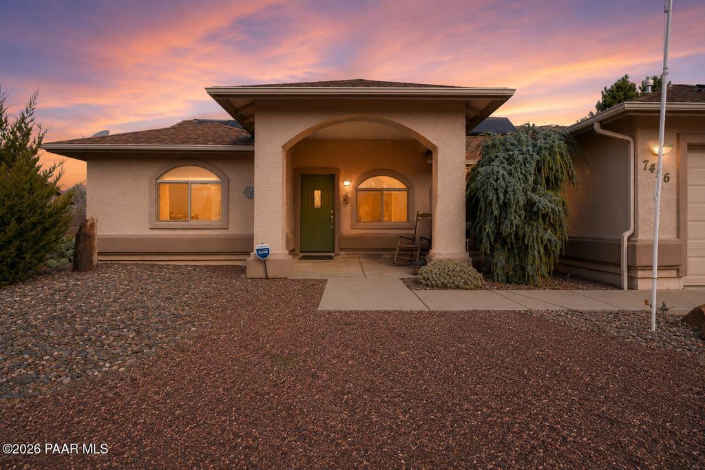 Photo of 7456 N Summit View Drive, Prescott Valley, AZ 86315 (MLS # 1082202)