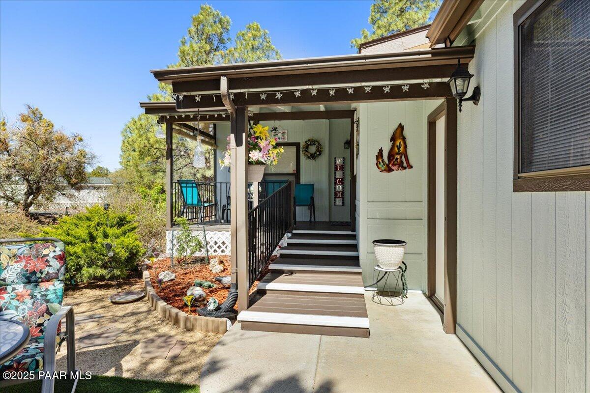 832 N Glade Drive