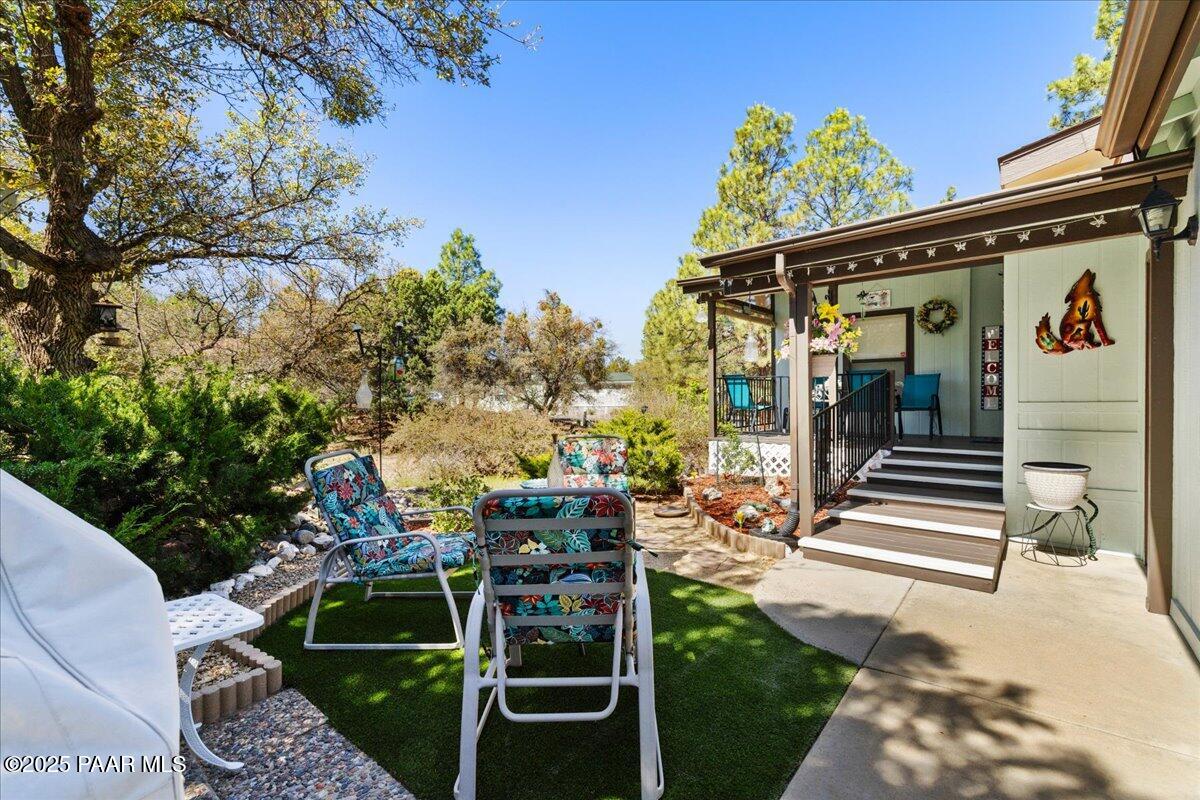 832 N Glade Drive
