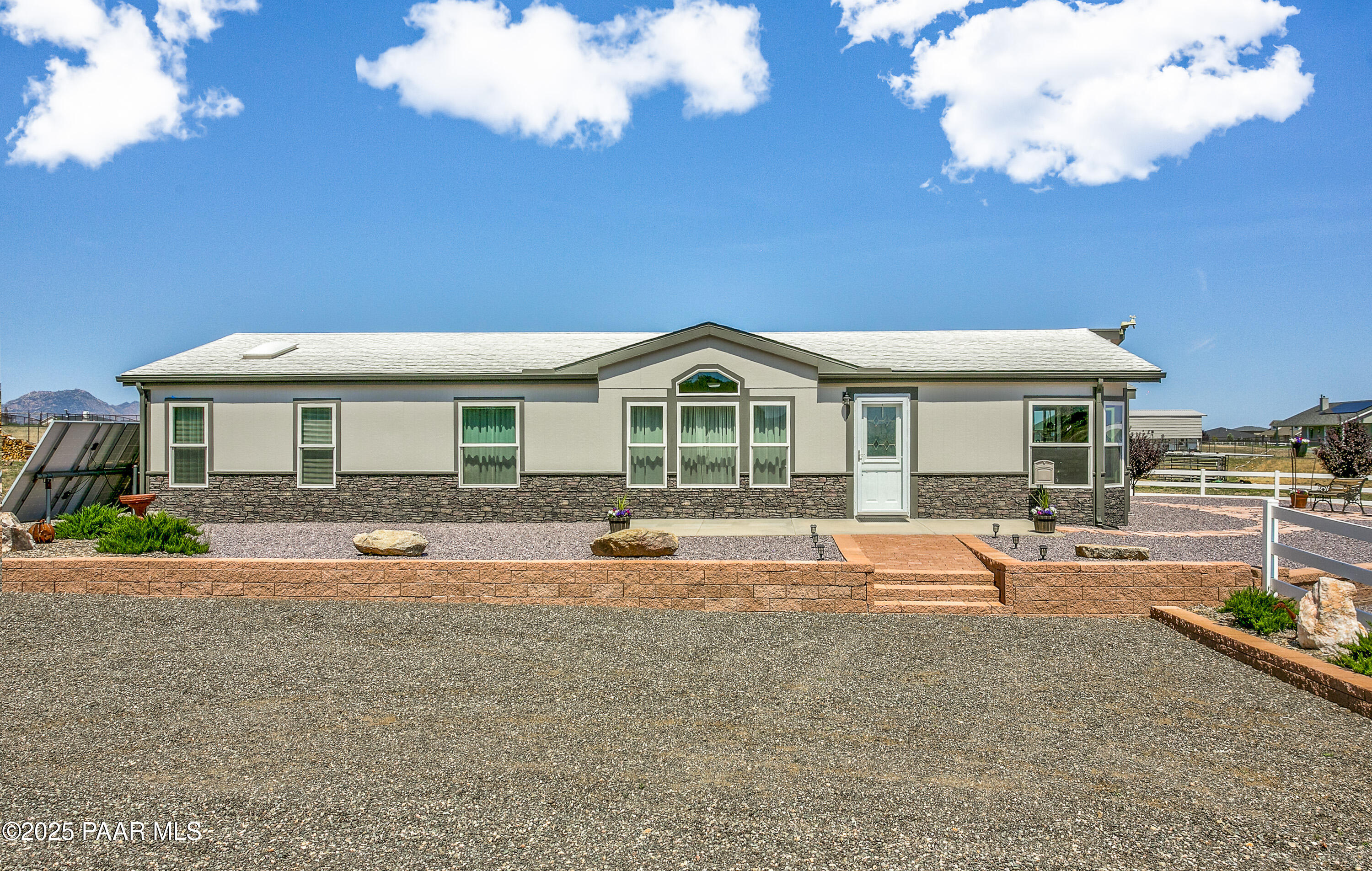 10450 N Poquito Valley Road