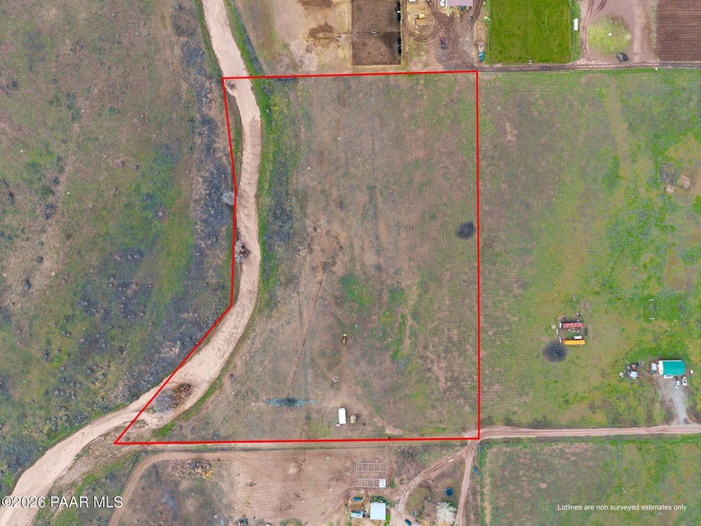 Photo of 25550 N Leonora Lane, Paulden, AZ 86334 (MLS # 1078549)