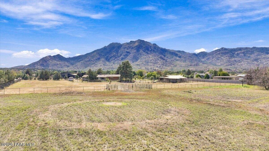 Photo of 8970 N Tabletop Lane, Prescott, AZ 86305 (MLS # 1085586)