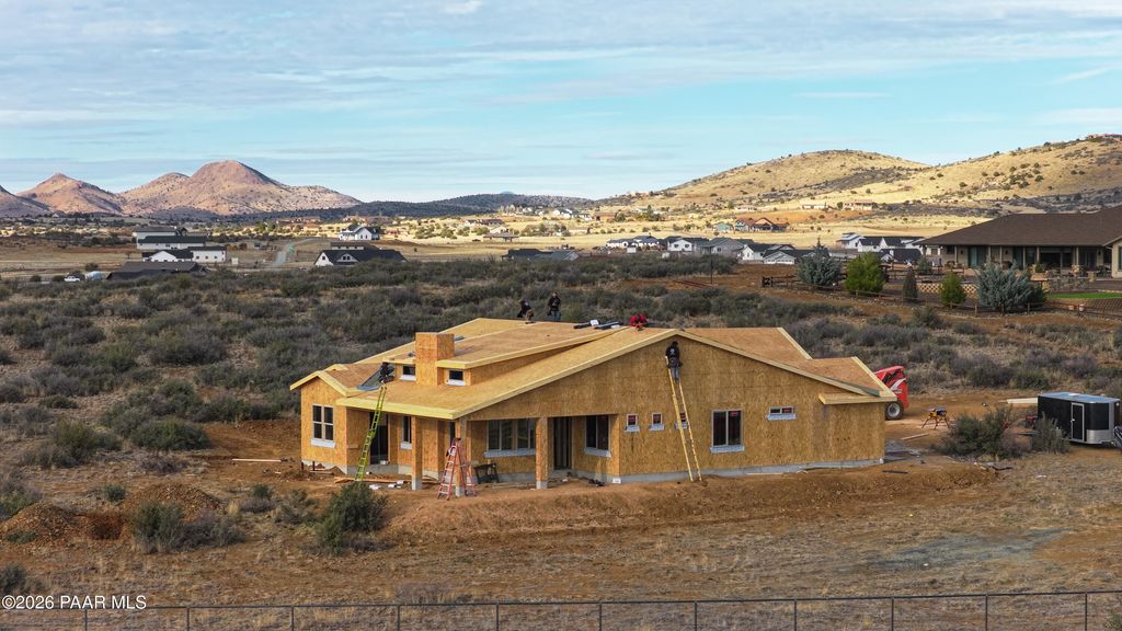 Photo of 9230 N Grazing Meadow Lane, Prescott Valley, AZ 86315 (MLS # 1079803)