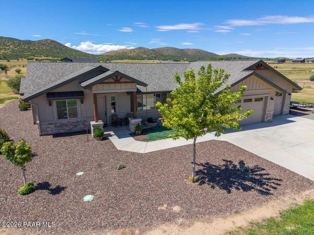 Photo of 9140 N Doc Bar Road, Prescott Valley, AZ 86315 (MLS # 1085009)