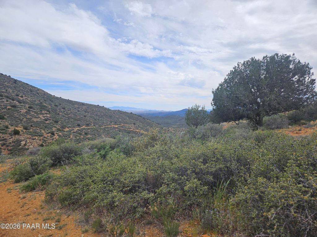 Photo of 00000 Painted Vista, Dewey-Humboldt, AZ 86327 (MLS # 1080671)