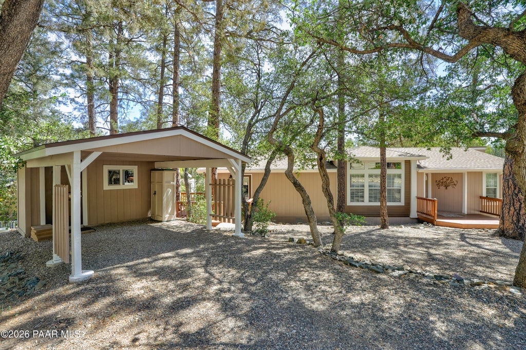 Photo of 52 Oakmont Street, Prescott, AZ 86305 (MLS # 1082771)