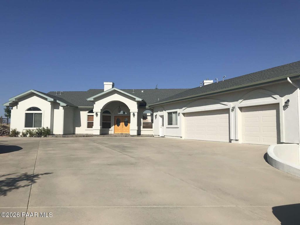 Photo of 20480 N Buckboard Lane, Paulden, AZ 86334 (MLS # 1081780)