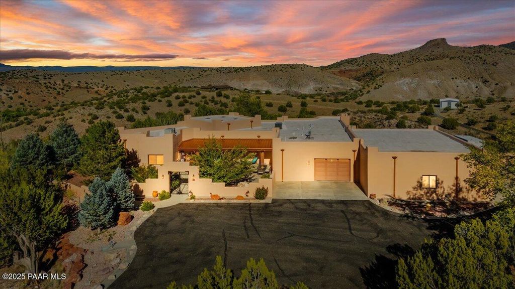 Photo of 6789 N Mandan Lane, Paulden, AZ 86334 (MLS # 1076978)