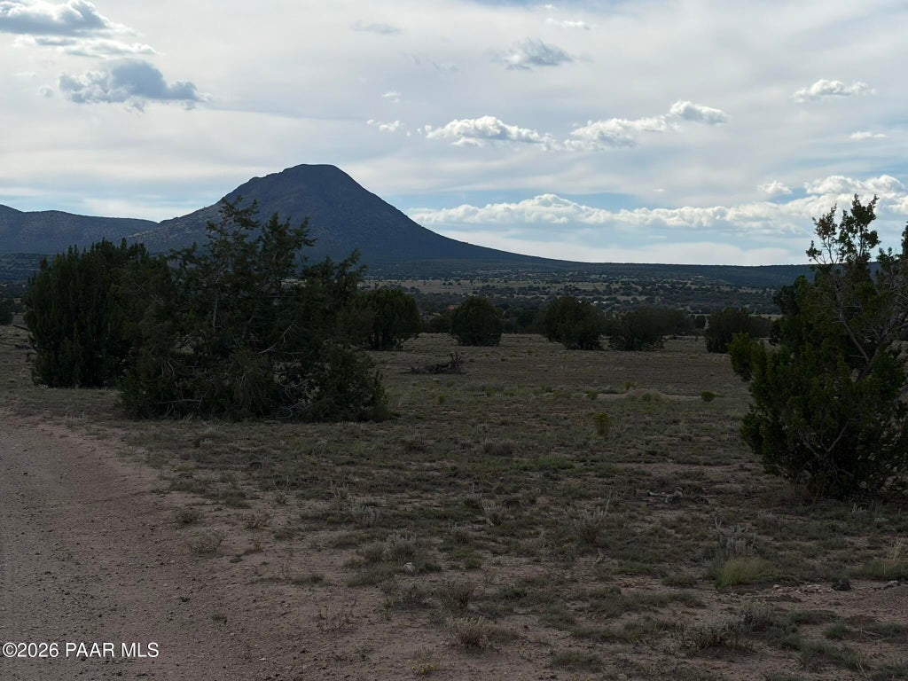 Photo of 59 Rocky Rabbit Road, Ash Fork, AZ 86320 (MLS # 1085250)